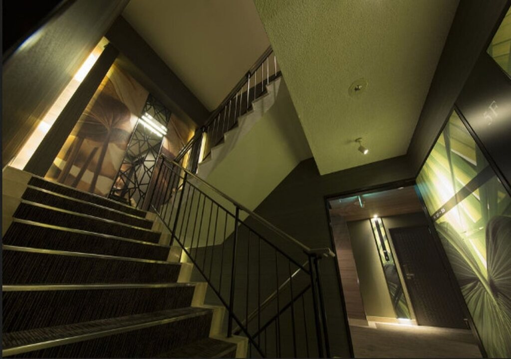 LHotel - Adults Only 