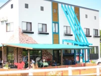 Petit Hotel Grass House 