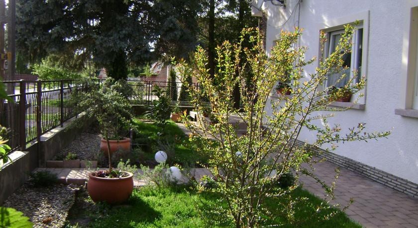 Susanna Apartment 