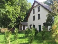 Aulichówka Dom Wakacyjny i Squash - Gryzyna 