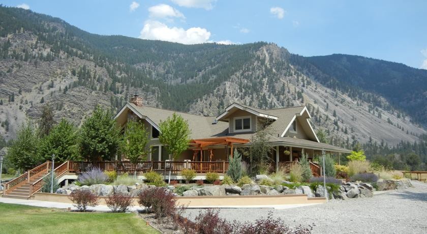 Rocky Point Ranch 3*