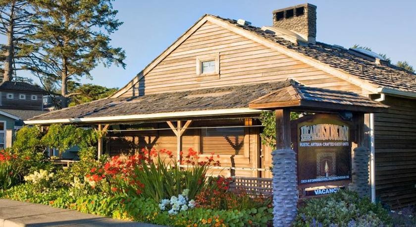 Hearthstone Inn 2*