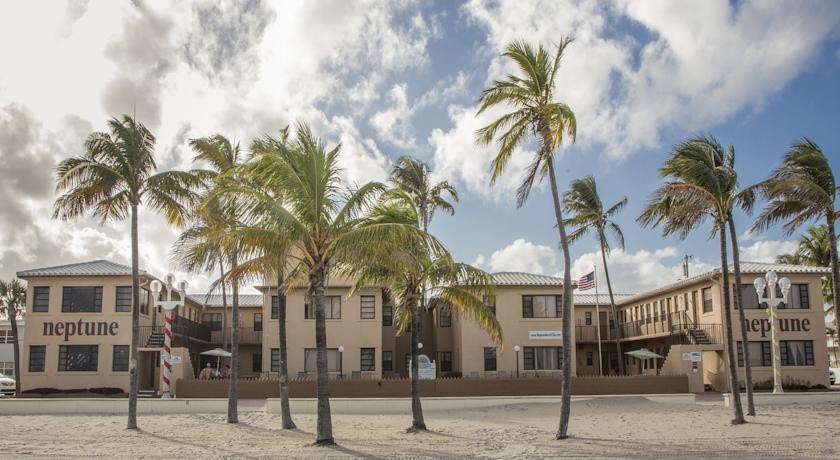 Neptune Hollywood Beach Hotel 