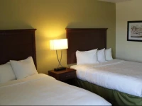 Nichols Inn & Suites 2*