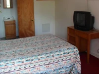 Colonial Fort Inn 