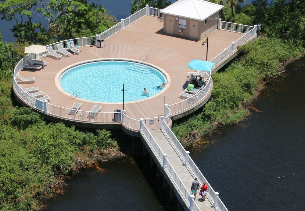 Laketown Wharf by Royal American Beach Getaways 