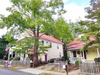Old Storehouse Inn 