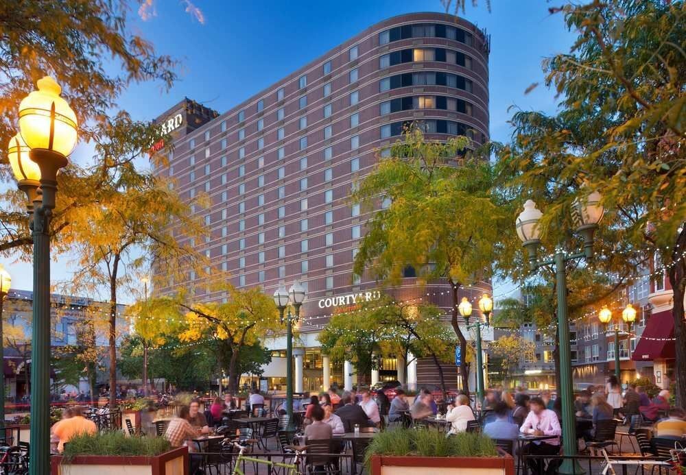 Courtyard Minneapolis Downtown 3*