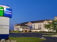 Holiday Inn Express Tiffin 2*