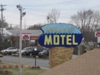 Aqua City Motel 2*