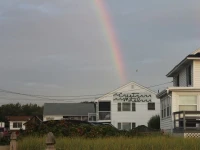 Crest Motel 