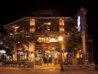 Firefly Lodge 