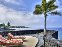 Ocean Front Single Family Home for 8
