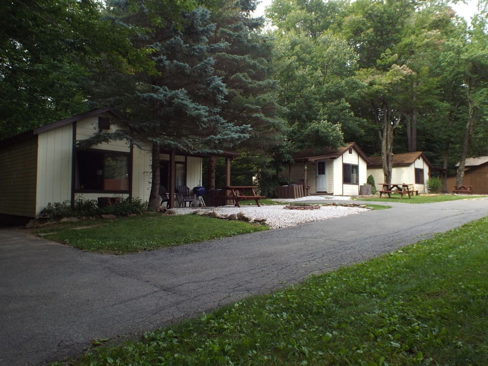 Hemlock Campground And Cottages 