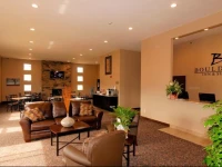 Boulders Inn & Suites Oak Ridge 