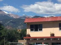 Garden of the Gods Motel 