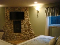 Fox Den Bed and Breakfast 