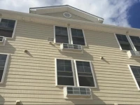 Misquamicut Beach Front Inn 