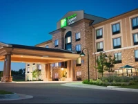 Holiday Inn Express Hotel & Suites Wichita Northeast 3*