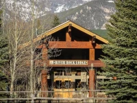 River Rock Lodge 3*