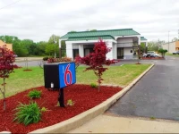 Motel 6 - Covington 1*