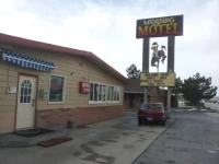 Mustang Motel 2*