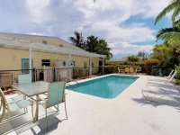 Gulf Sound by Island Vacation Properties 