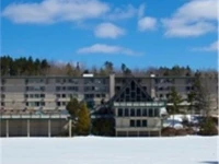 Snow Lake Lodge 