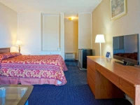 Lyndys Motel 1*