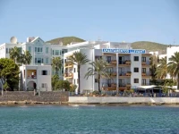 Llevant Apartments 2*