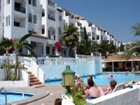 Holiday Center Apartments 3*