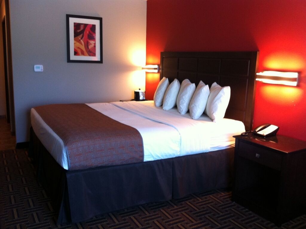 Astoria Hotel and Suites 