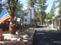 Hillcrest Lodge 