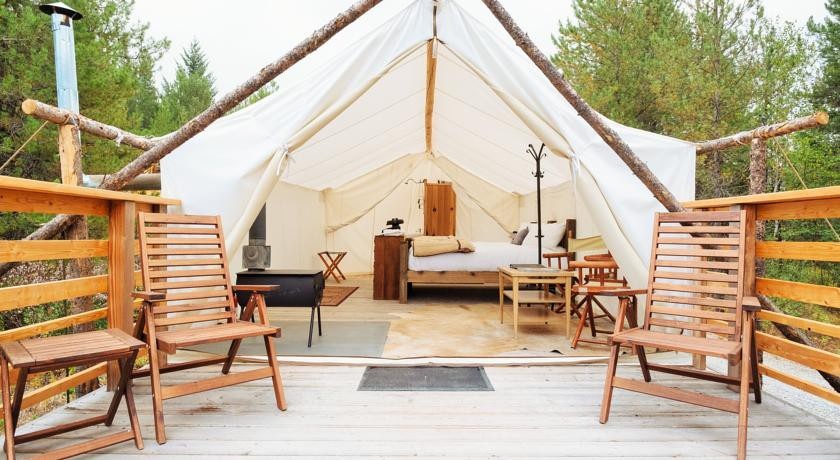 Glacier Under Canvas 3*