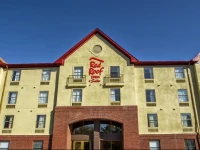 Red Roof Inn & Suites Atlanta - Midtown 3*