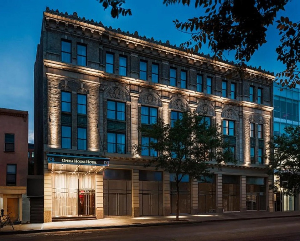 Opera House Hotel 3*