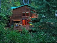 Creekside Cabin by Stewart Mountain Lodging 4*