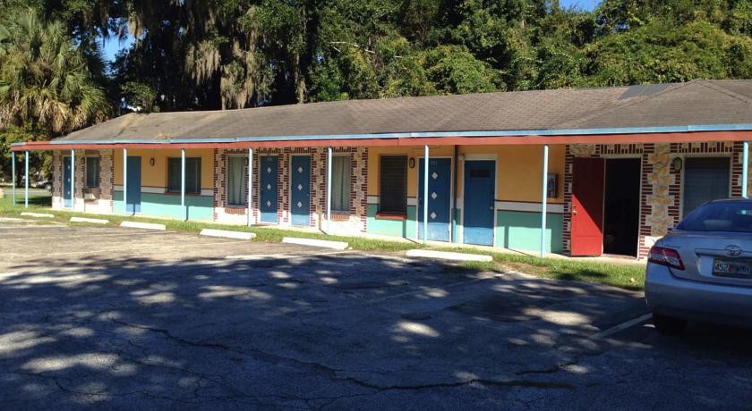 Florida Motel 