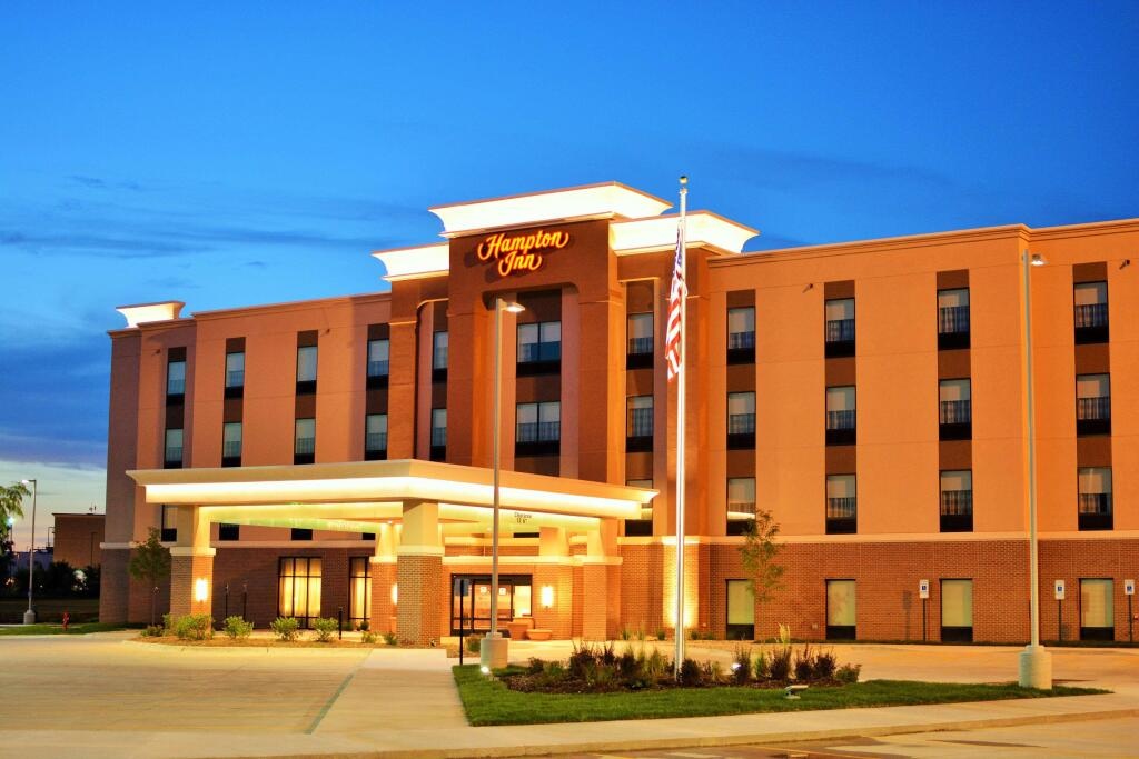 Hampton Inn Lincoln Airport 