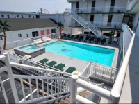 Riviera Resort & Suites 