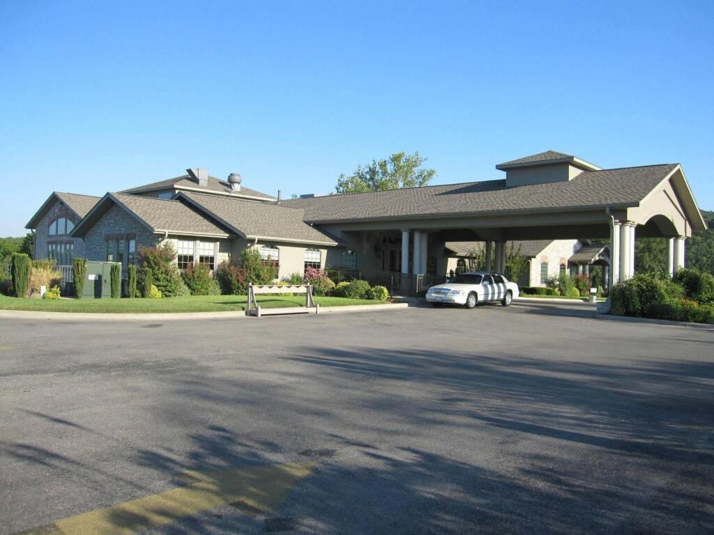 Golf 2 Screen Porches-View-Pointe Royale 