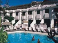 Niza Apartments 2*