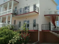 Villa Viktoriya Zaliznyy Port / Вилла Виктория 