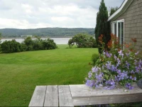 The Blue Heron Tourist Suite & Gardens 