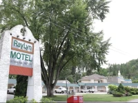 Ray Lyn Motel 
