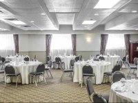 Comfort Inn & Suites Thousand Islands Harbour District 2*