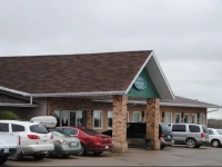 Moosomin Country Squire Inn 