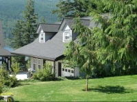 The Black Salmon Carriage House 4*