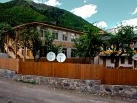 Marina's Guest House in Mestia / Р“РѕСЃС‚РµРІРѕР№ РґРѕРј Marina's РІ РњРµСЃС‚РёРё 4*