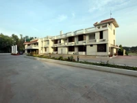 Clark Greens 4*